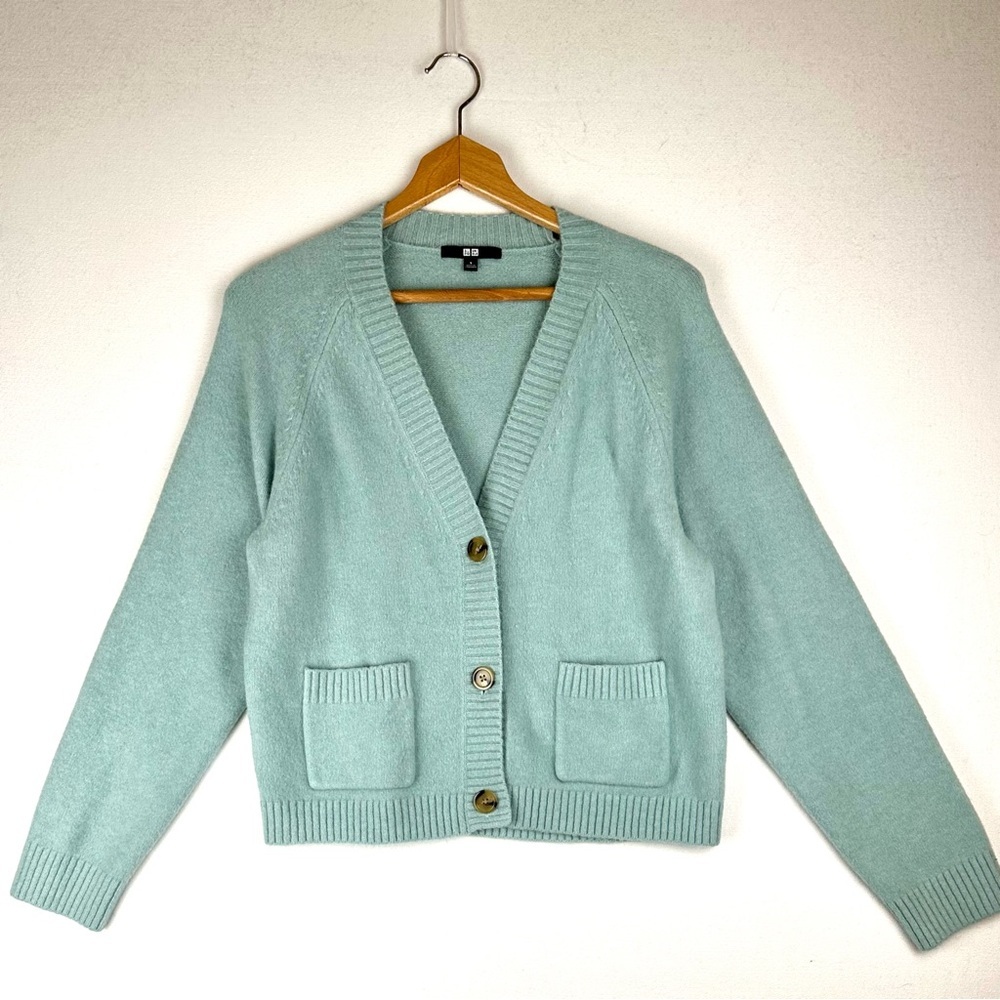 Uniqlo V-Neck Button Down Wool Blend Cardigan - Picture 1 of 8